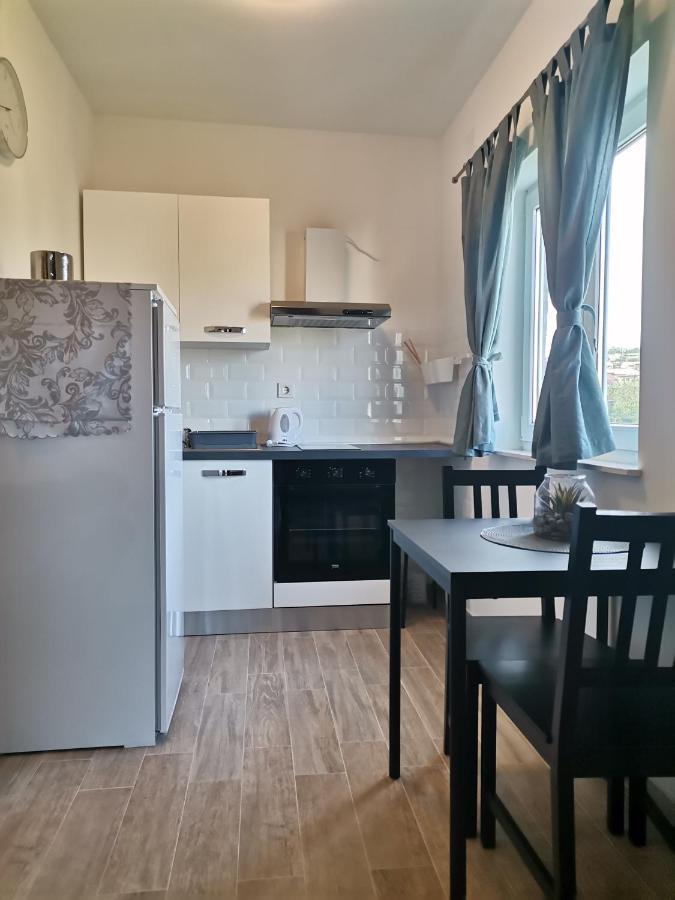 Marin Apartment Lopar Luaran gambar