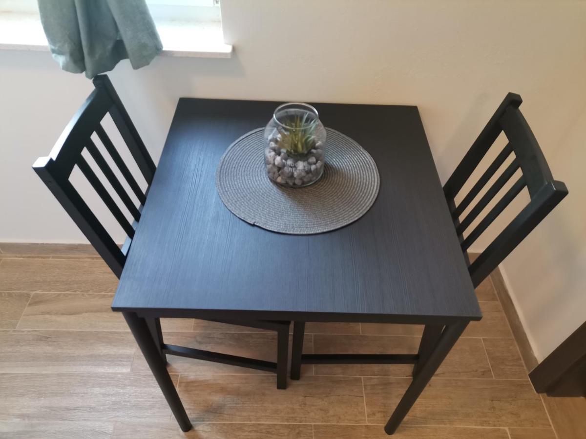 Marin Apartment Lopar Luaran gambar