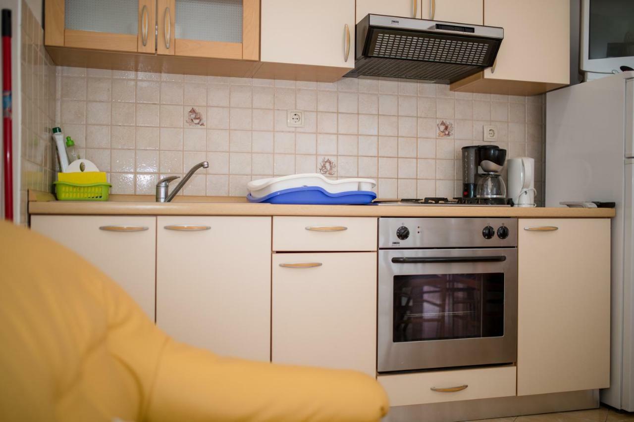 Marin Apartment Lopar Luaran gambar